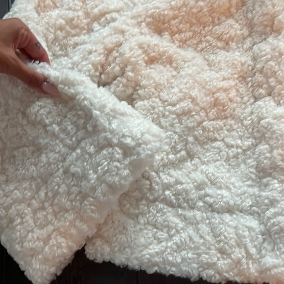 H&M teddy jacket - Picture 3 of 6